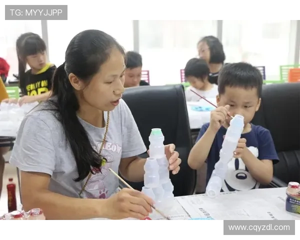 养乐多携手足球明星共创健康生活新篇章你知道他是谁吗 养乐多携手足球明星共创健康生活新篇章你知道他是谁吗