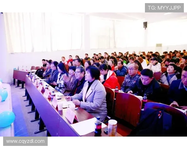 卢锡安化身足球明星模仿秀展现球技魅力与幽默风采