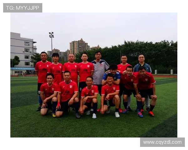 赛后分析：深圳足球队与武汉足球队的团队协作表现与战术探讨